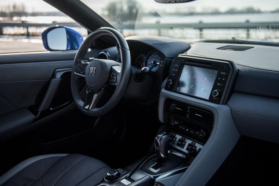 Торпедо Nissan GT-R 50th Anniversary (R35) 2019 года  (NA) (фото 32 из 40)